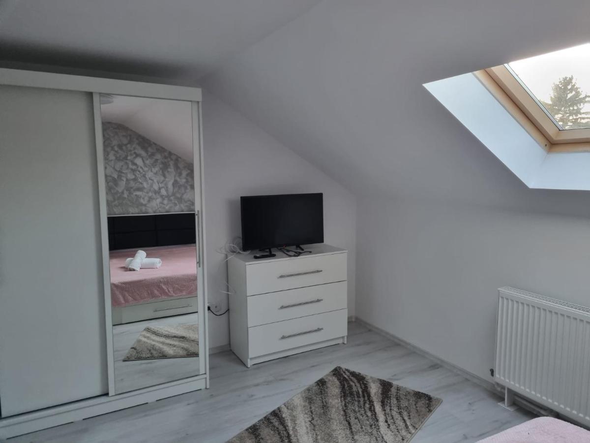 Izabella Guest House Сачеле Екстер'єр фото