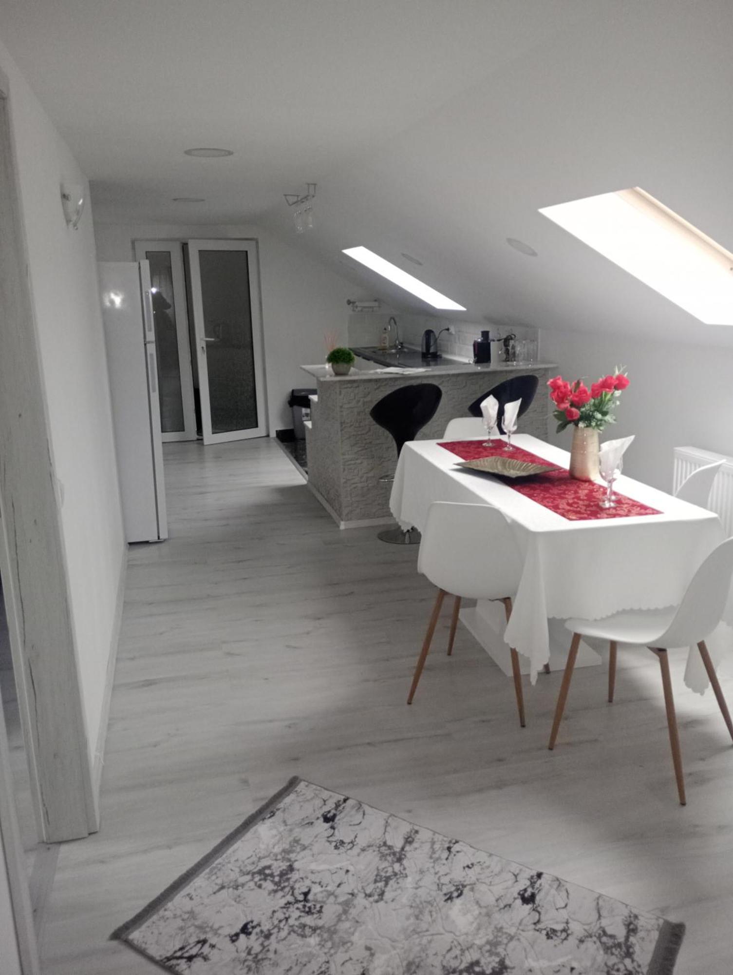 Izabella Guest House Сачеле Екстер'єр фото