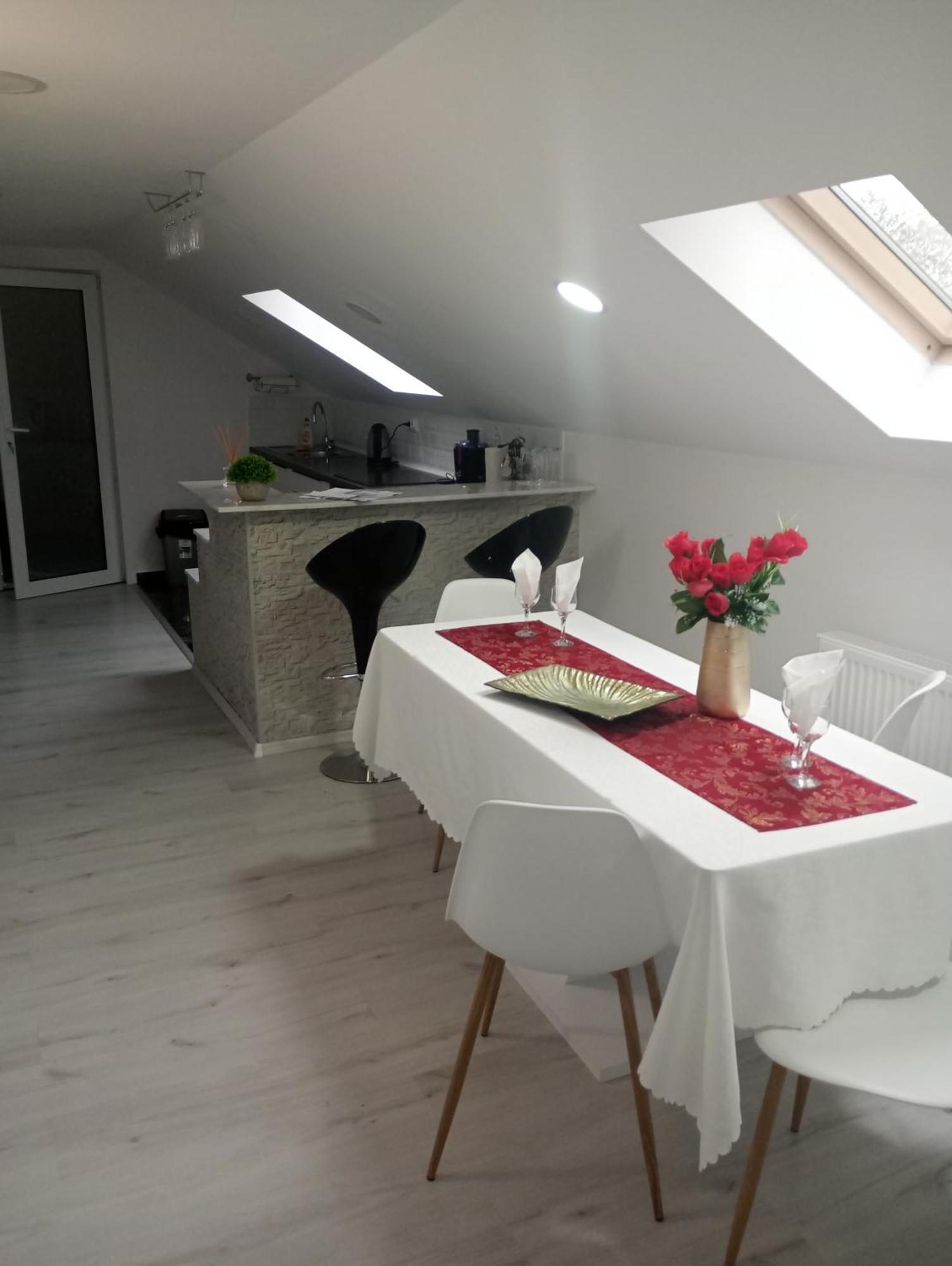 Izabella Guest House Сачеле Екстер'єр фото